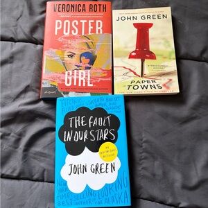 Bestseller Book Bundle - John Green, Veronica Roth - 3 Books